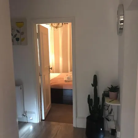 2 Bedroom Apartment Close To Camden Town London Exterior photo